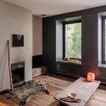 Shelter 7
